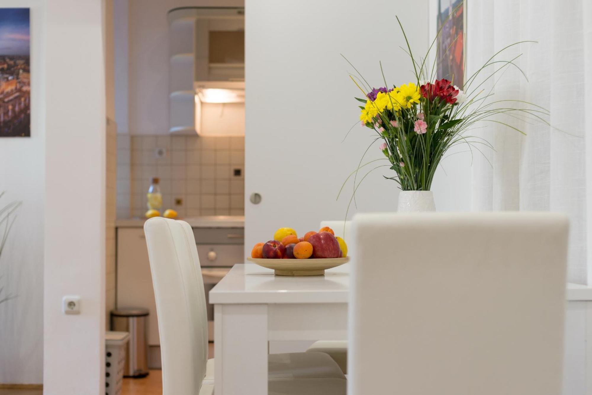 Like Home Zagreb Apartment Exteriör bild